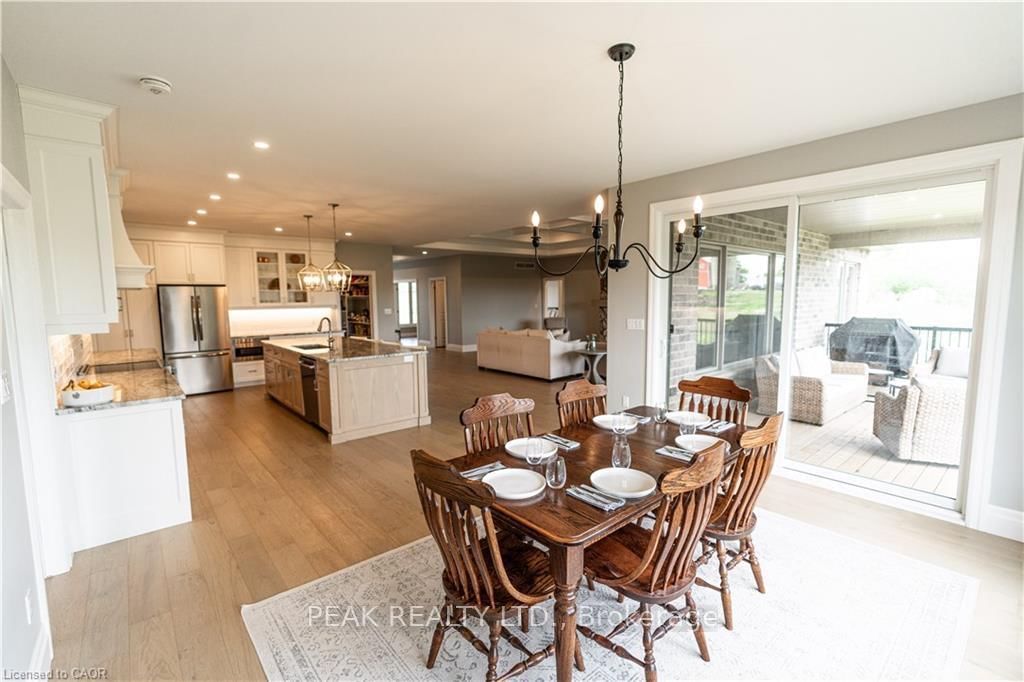 Detached House for sale at 21 Hudson Drive, Brant, Ontario, N3T 0V6 - Brantford Twp - MLS: X13615744