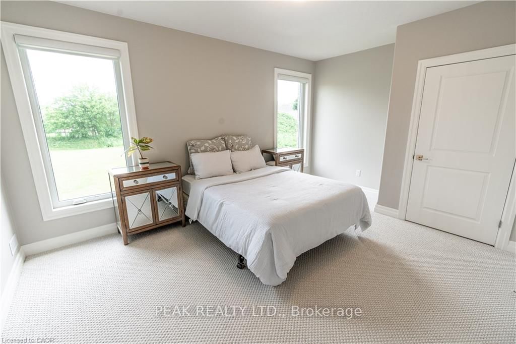 Detached House for sale at 21 Hudson Drive, Brant, Ontario, N3T 0V6 - Brantford Twp - MLS: X13615744