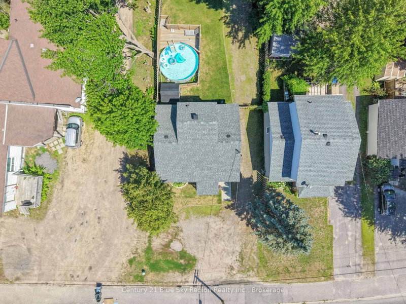 554 Lakeshore Drive