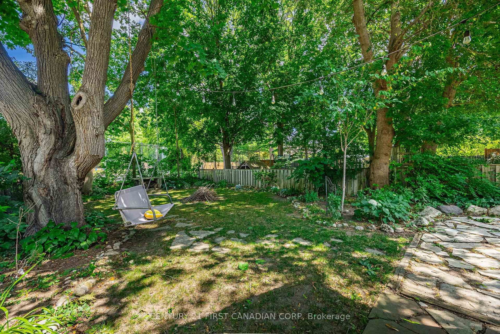330 Cheapside Street • London East, ON photo 39
