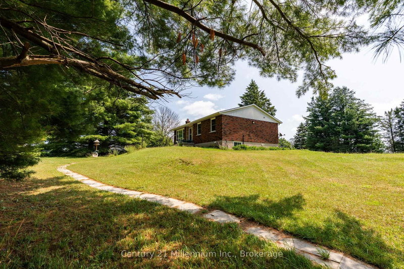 102768 Grey Rd 18 Road
