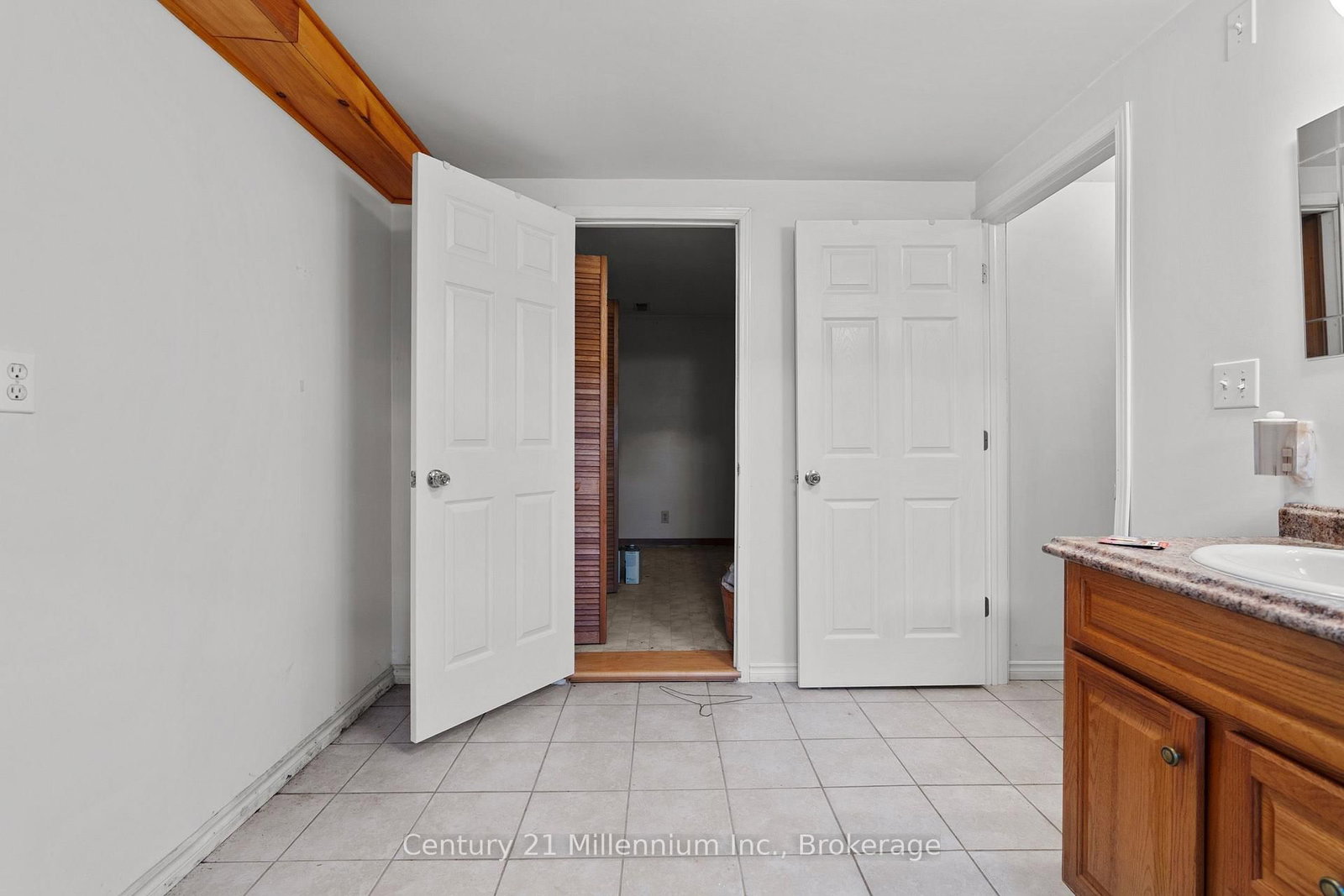 102768 Grey Rd 18 Road • Georgian Bluffs, ON photo 36
