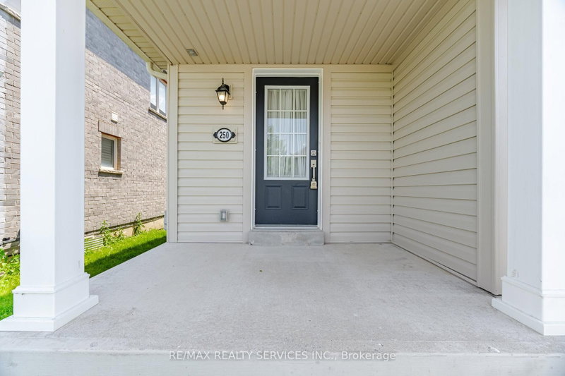250 Esther Crescent