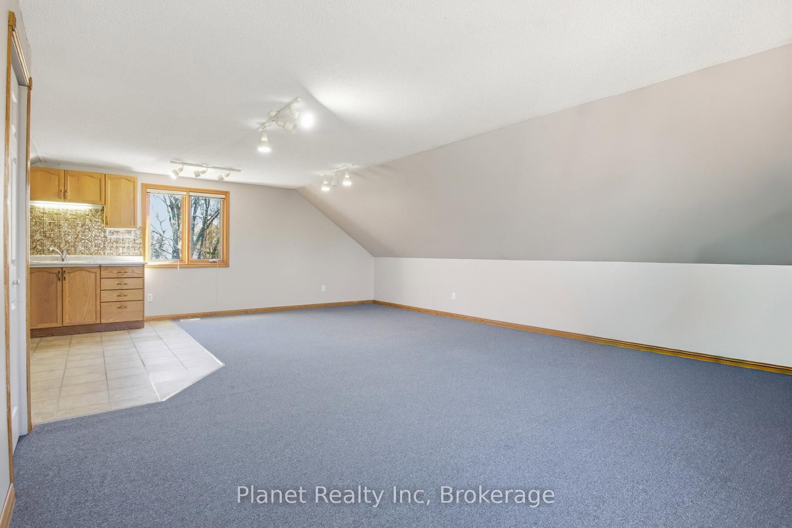 5664 Sixth Line • Guelph/Eramosa, ON photo 30