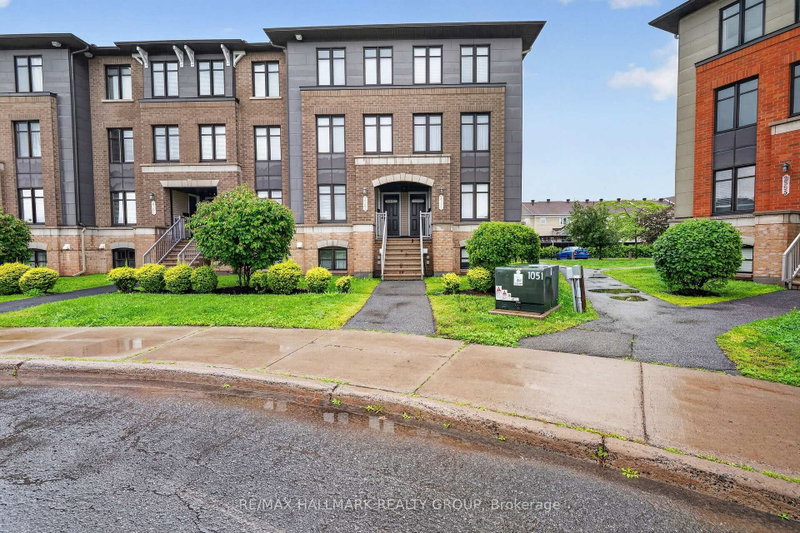 2387 Esprit Drive