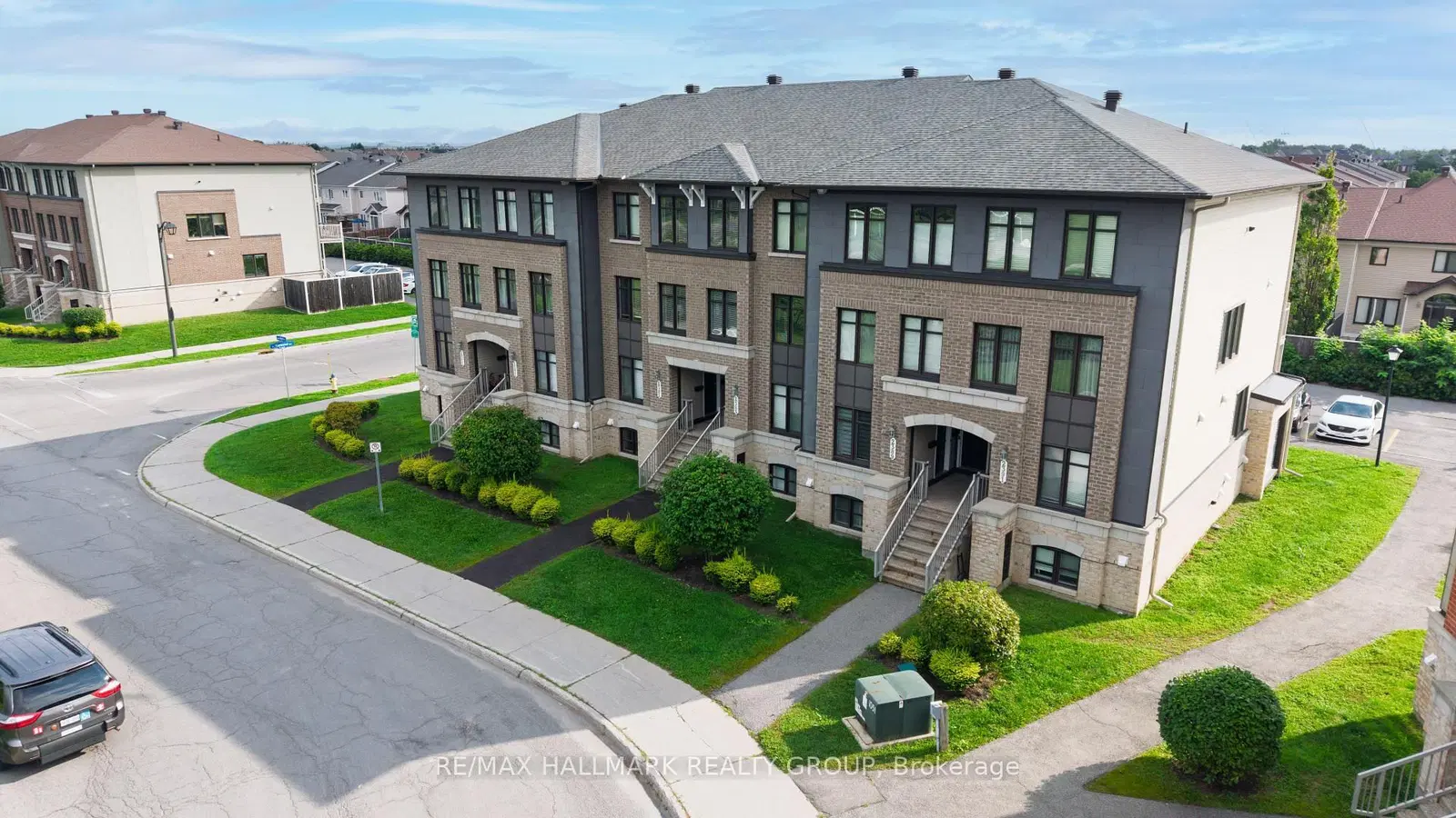 2387 Esprit Drive, Ottawa, ON — photo 2