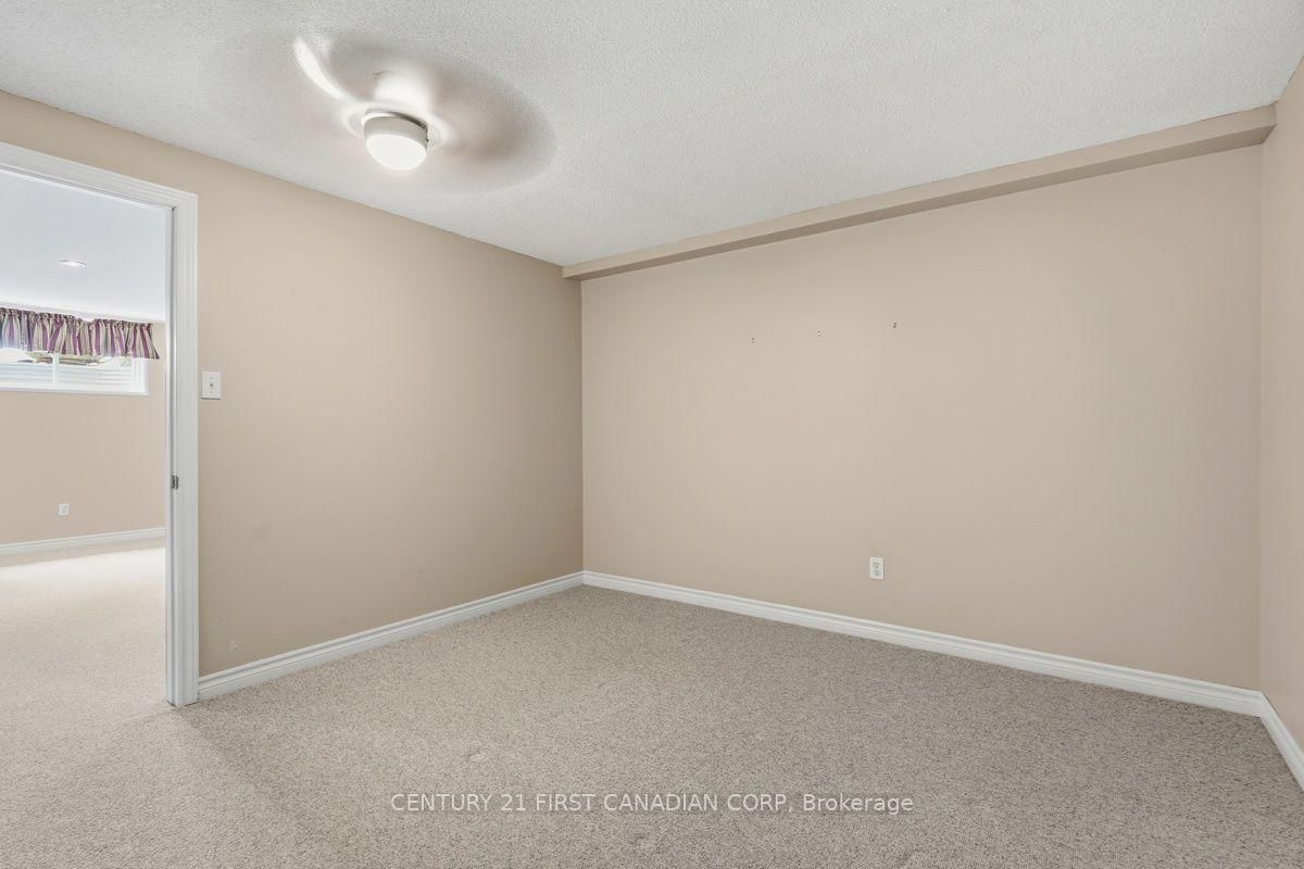 18 Coleman Court • St. Thomas, ON photo 36