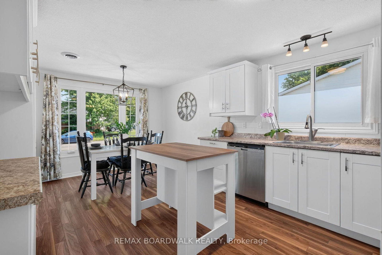 34 Binscarth Crescent • Kanata, ON photo 18