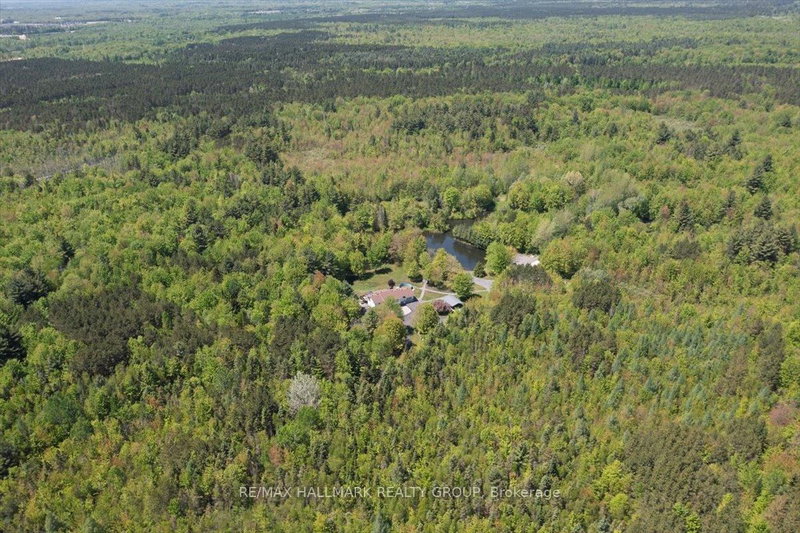 1720 Des Pins Road