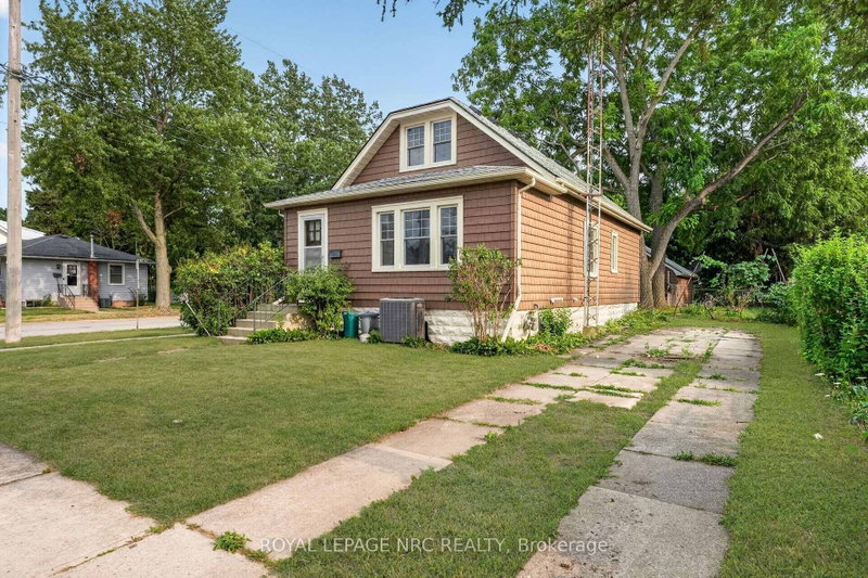 301 Dufferin Street