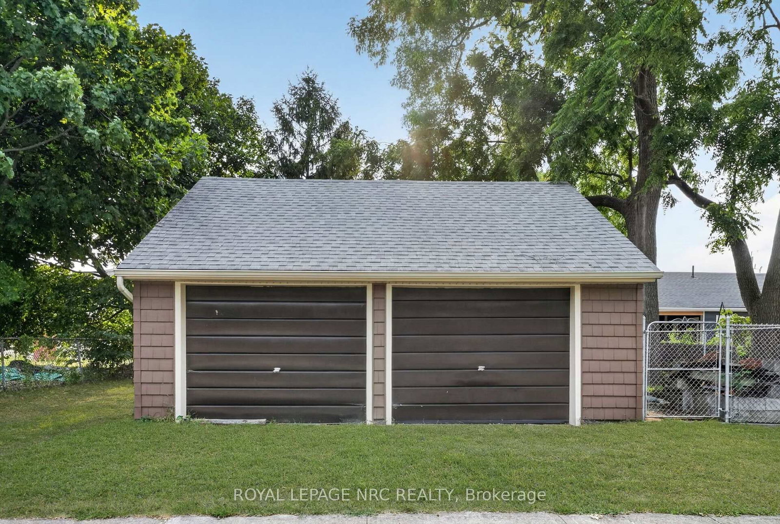 301 Dufferin Street • Fort Erie, ON photo 43