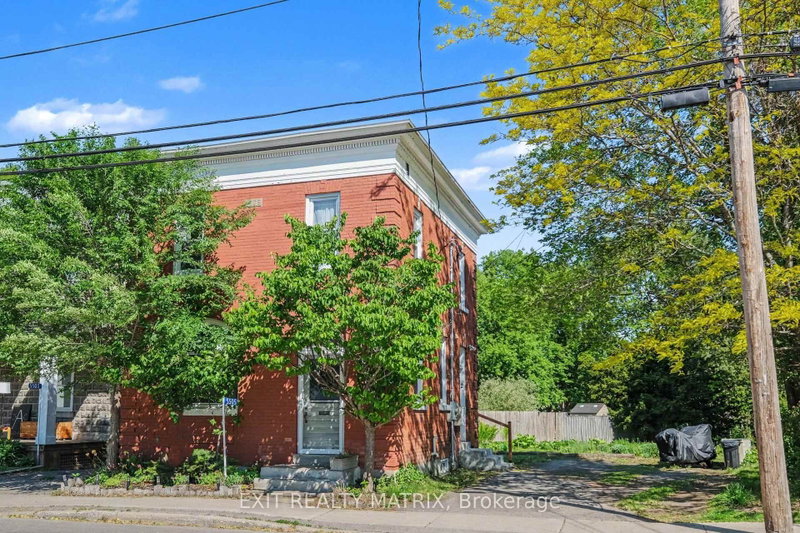 5505 Osgoode Main Street