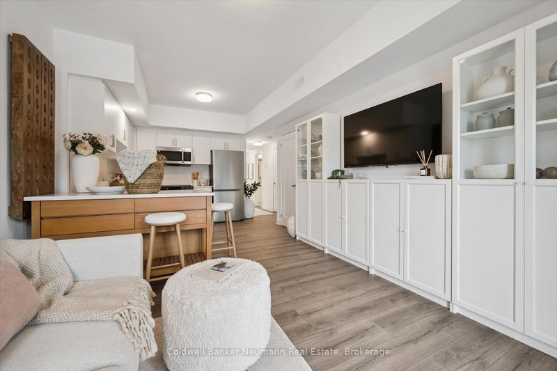 78 - 940 St. David Street N