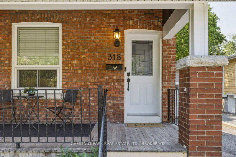 318 York Street