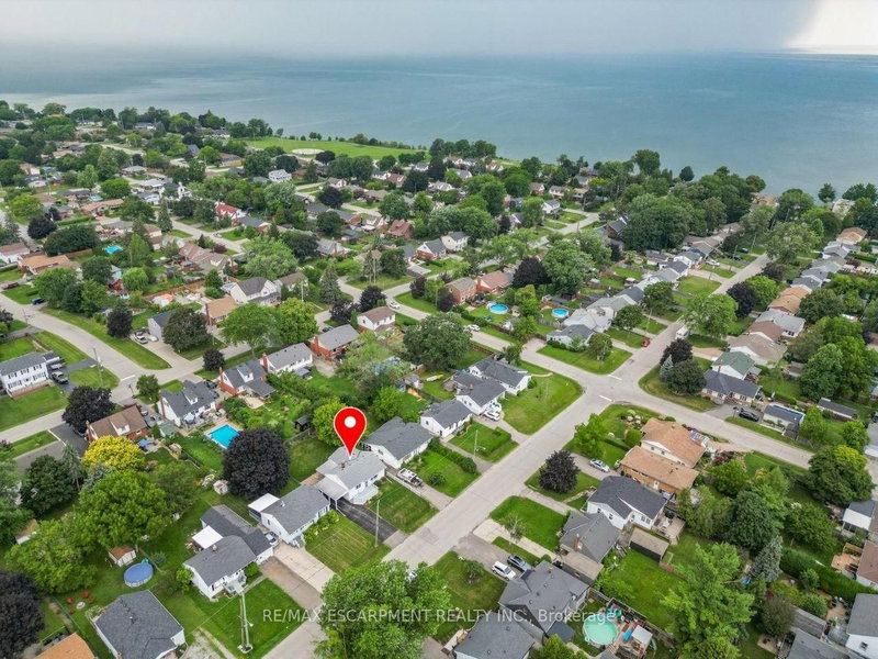 23 Lakeview Ave photo 4