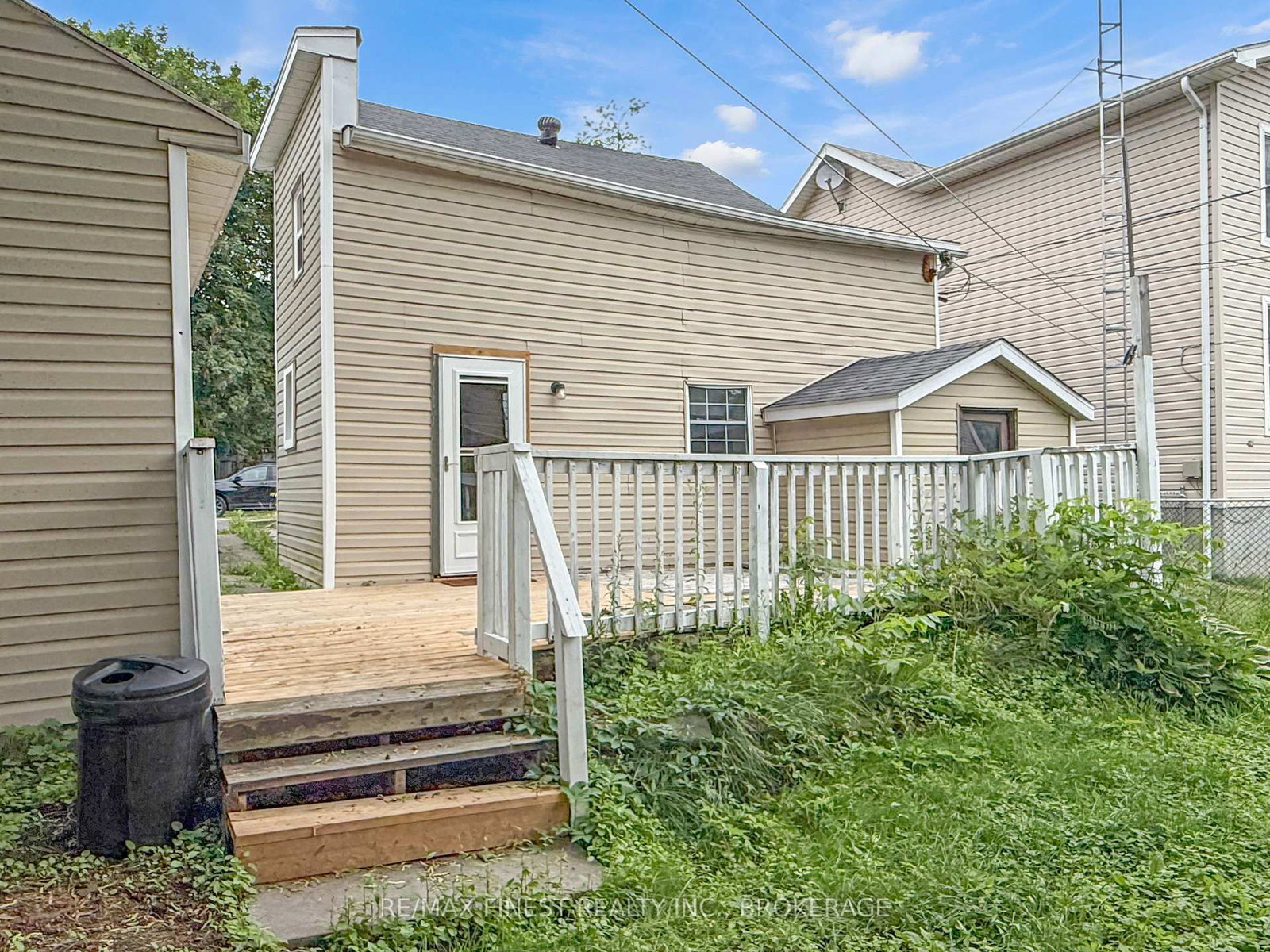 215 Brock Street • Gananoque, ON photo 39