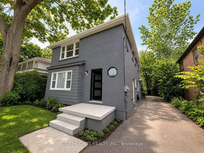 206 Barry Place