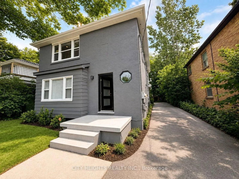 206 Barry Place