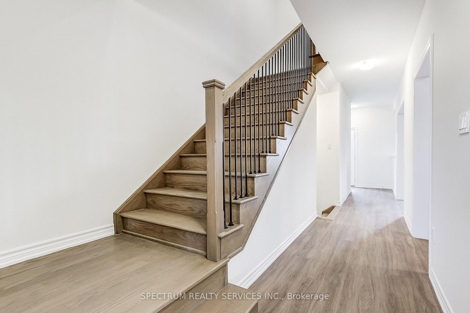 31 Strickland Avenue • Brant, ON photo 14