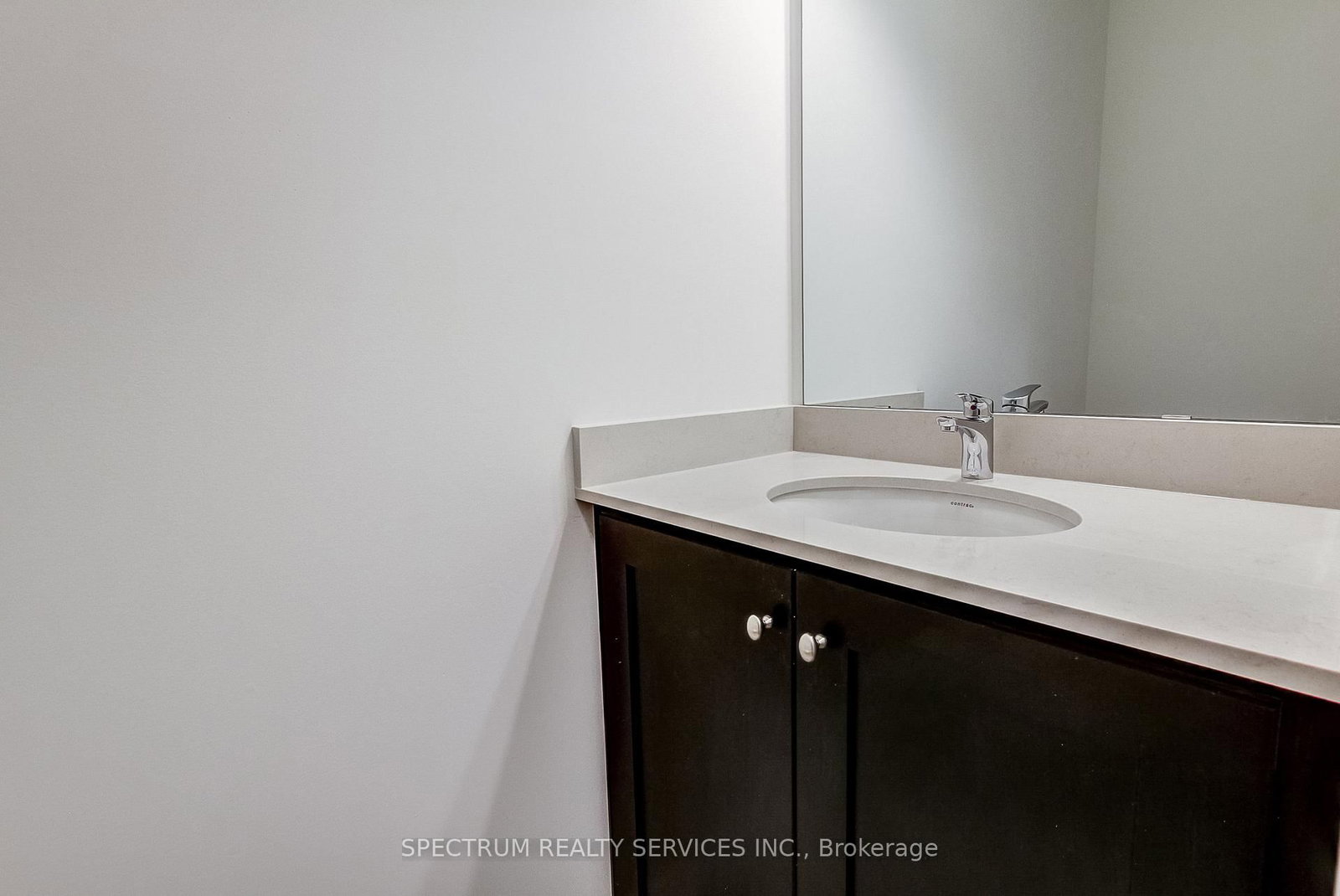 31 Strickland Avenue • Brant, ON photo 17