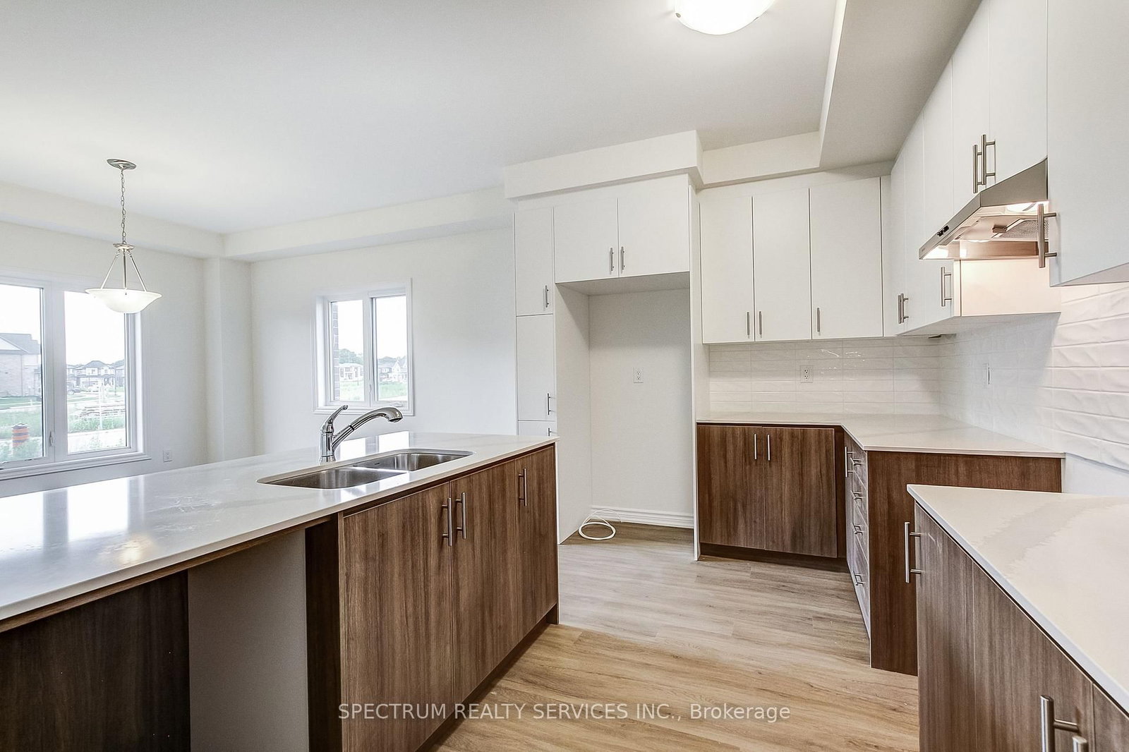 31 Strickland Avenue • Brant, ON photo 19