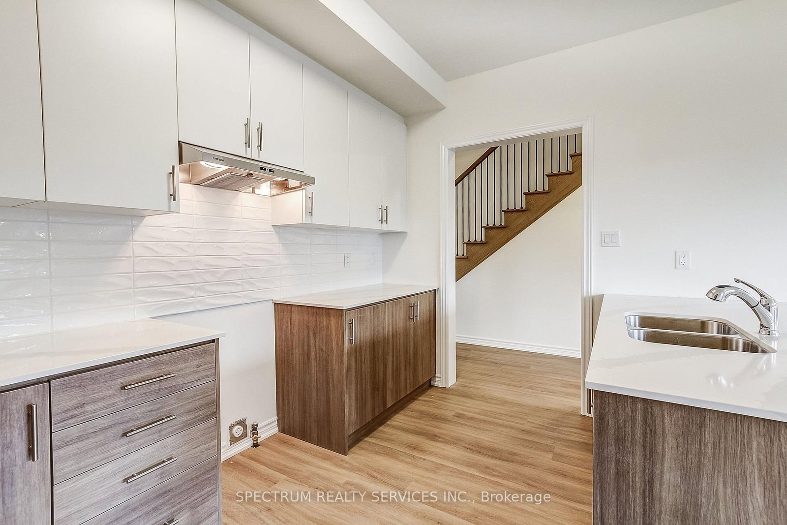 31 Strickland Avenue • Brant, ON photo 20