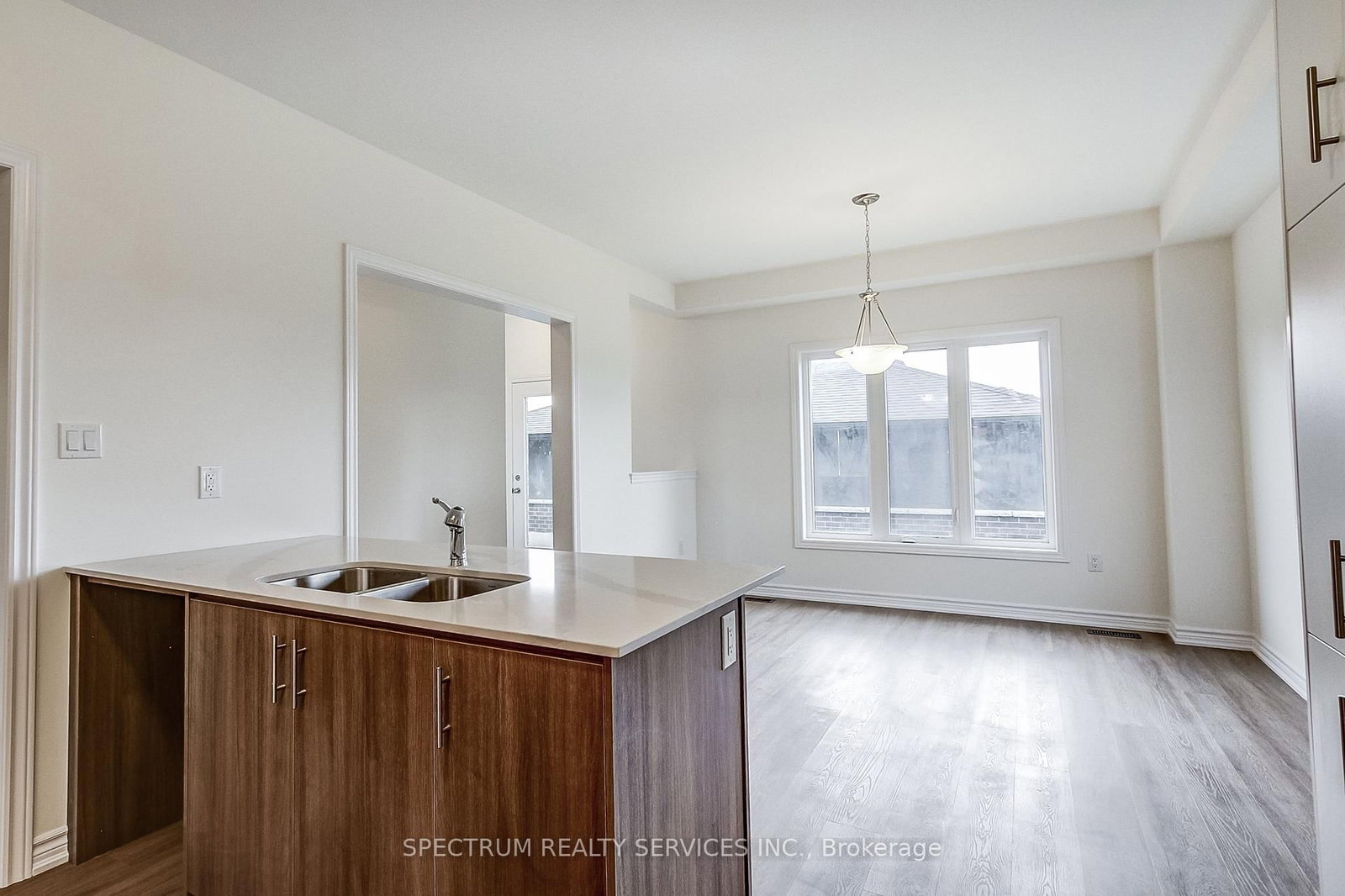 31 Strickland Avenue • Brant, ON photo 21