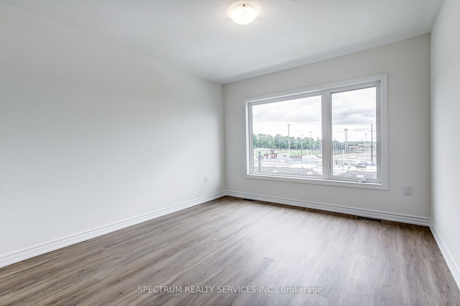 31 Strickland Avenue • Brant, ON photo 37