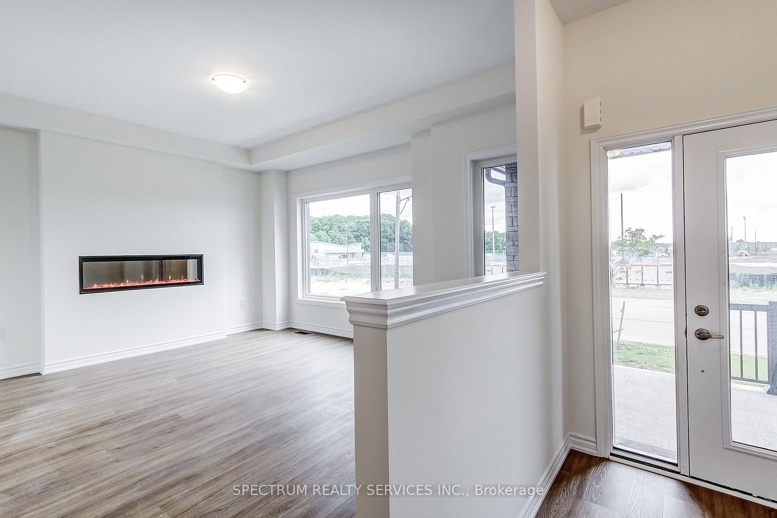 31 Strickland Avenue • Brant, ON photo 9