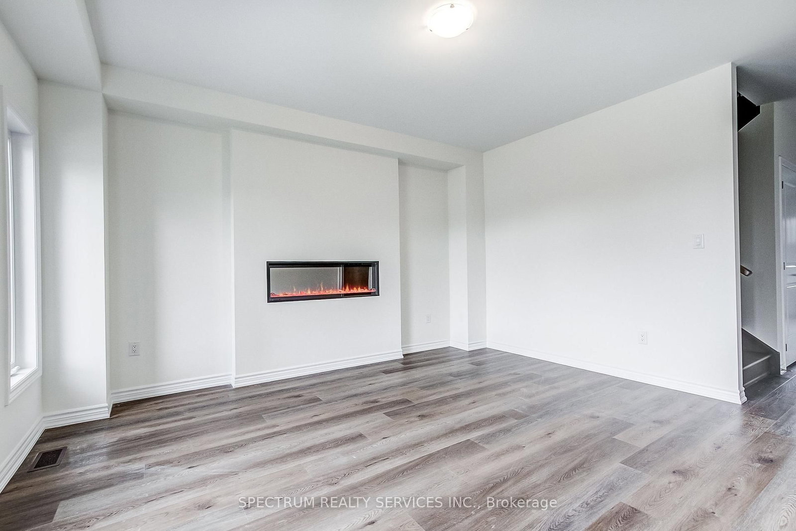 29 Strickland Avenue • Brant, ON photo 12