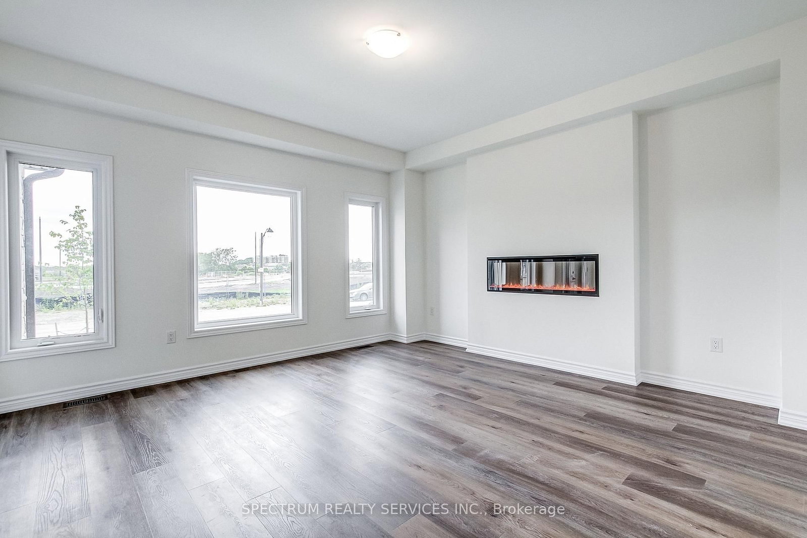 29 Strickland Avenue • Brant, ON photo 13