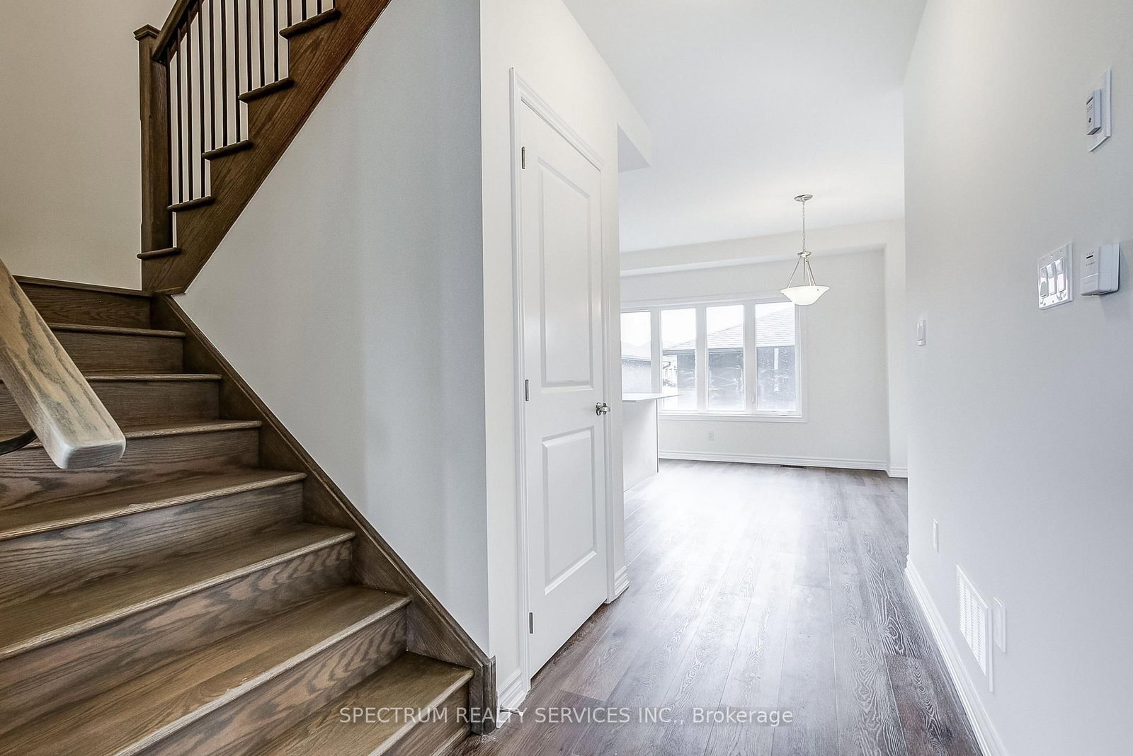 29 Strickland Avenue • Brant, ON photo 14