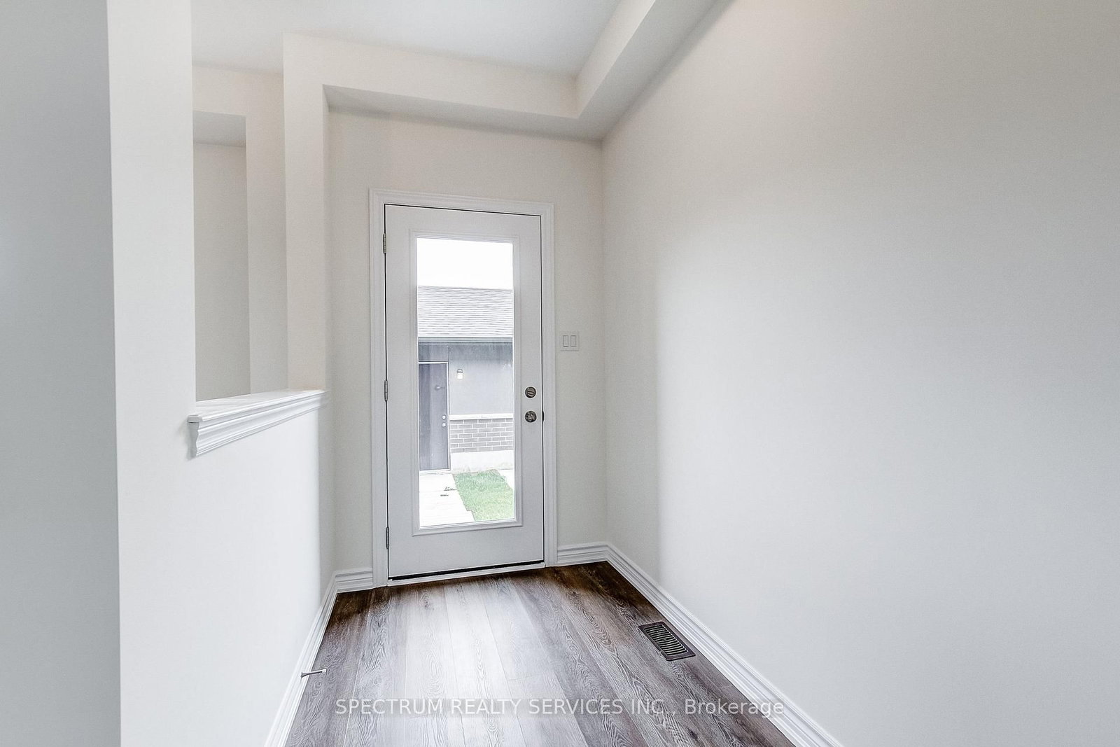 29 Strickland Avenue • Brant, ON photo 25