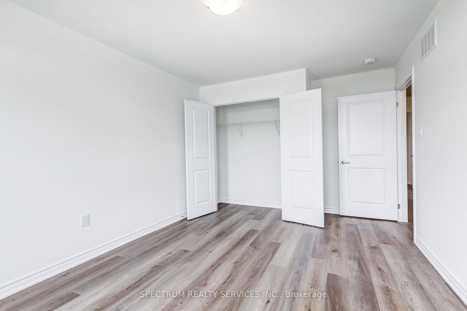 29 Strickland Avenue • Brant, ON photo 31