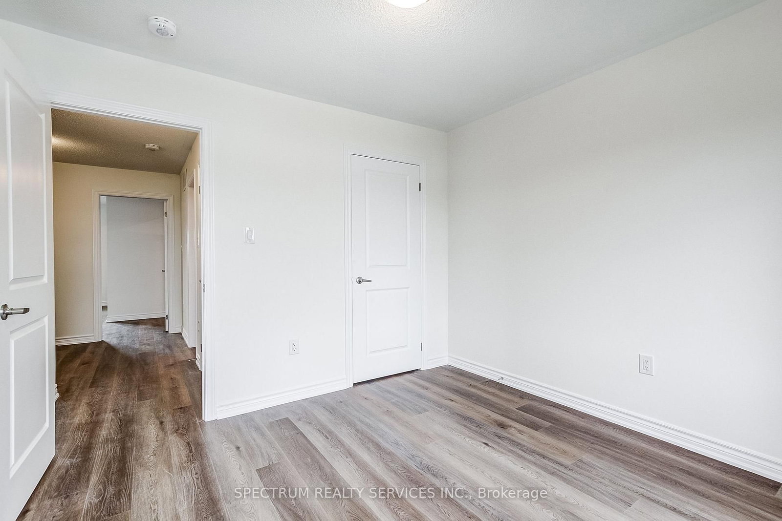 29 Strickland Avenue • Brant, ON photo 33
