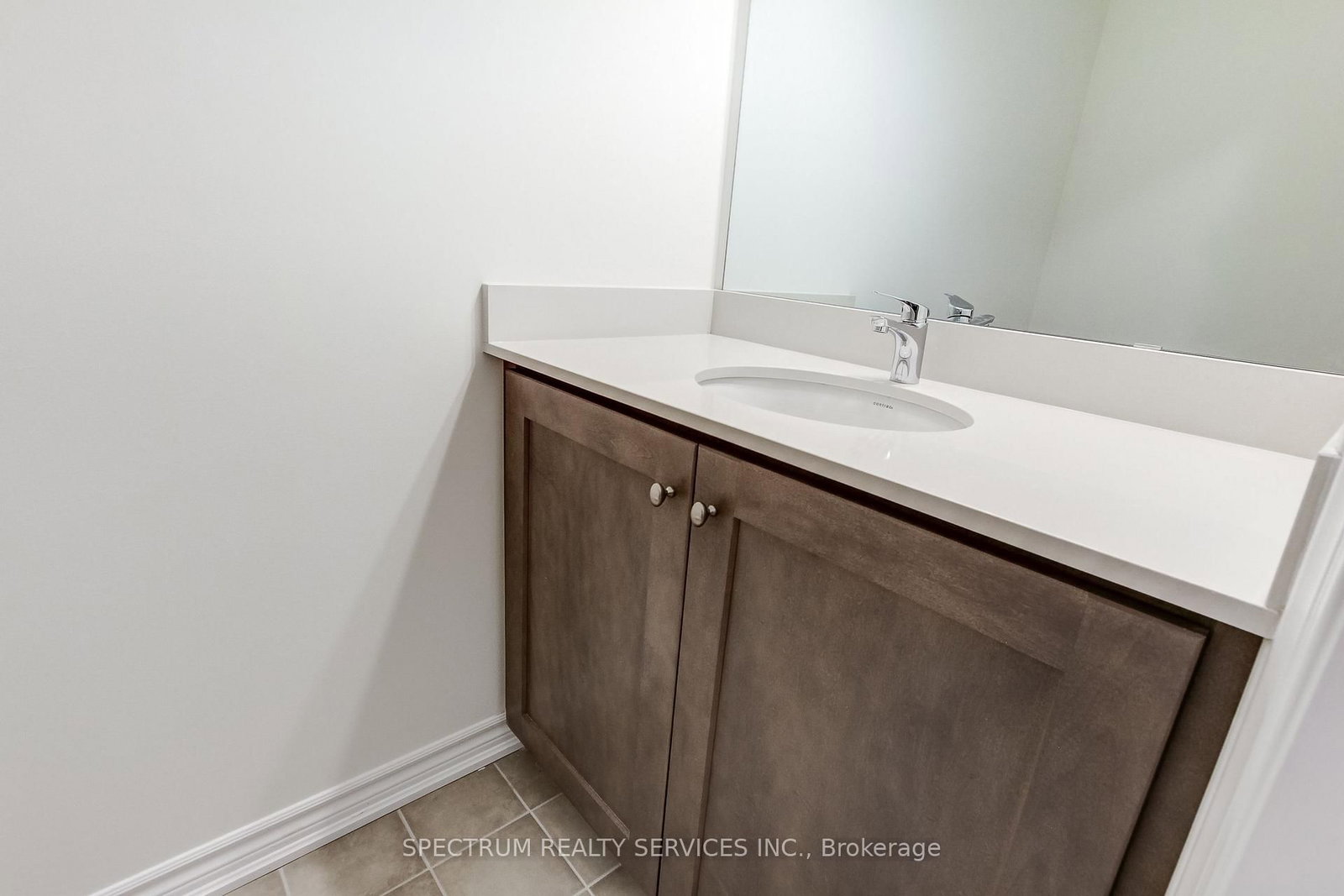 27 Strickland Avenue • Brant, ON photo 14