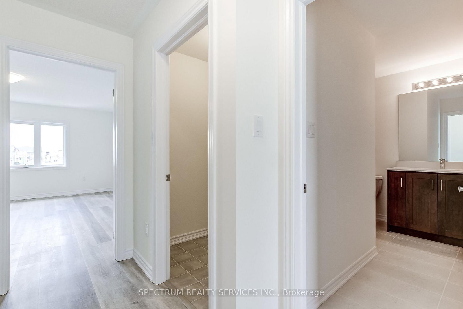 27 Strickland Avenue • Brant, ON photo 38