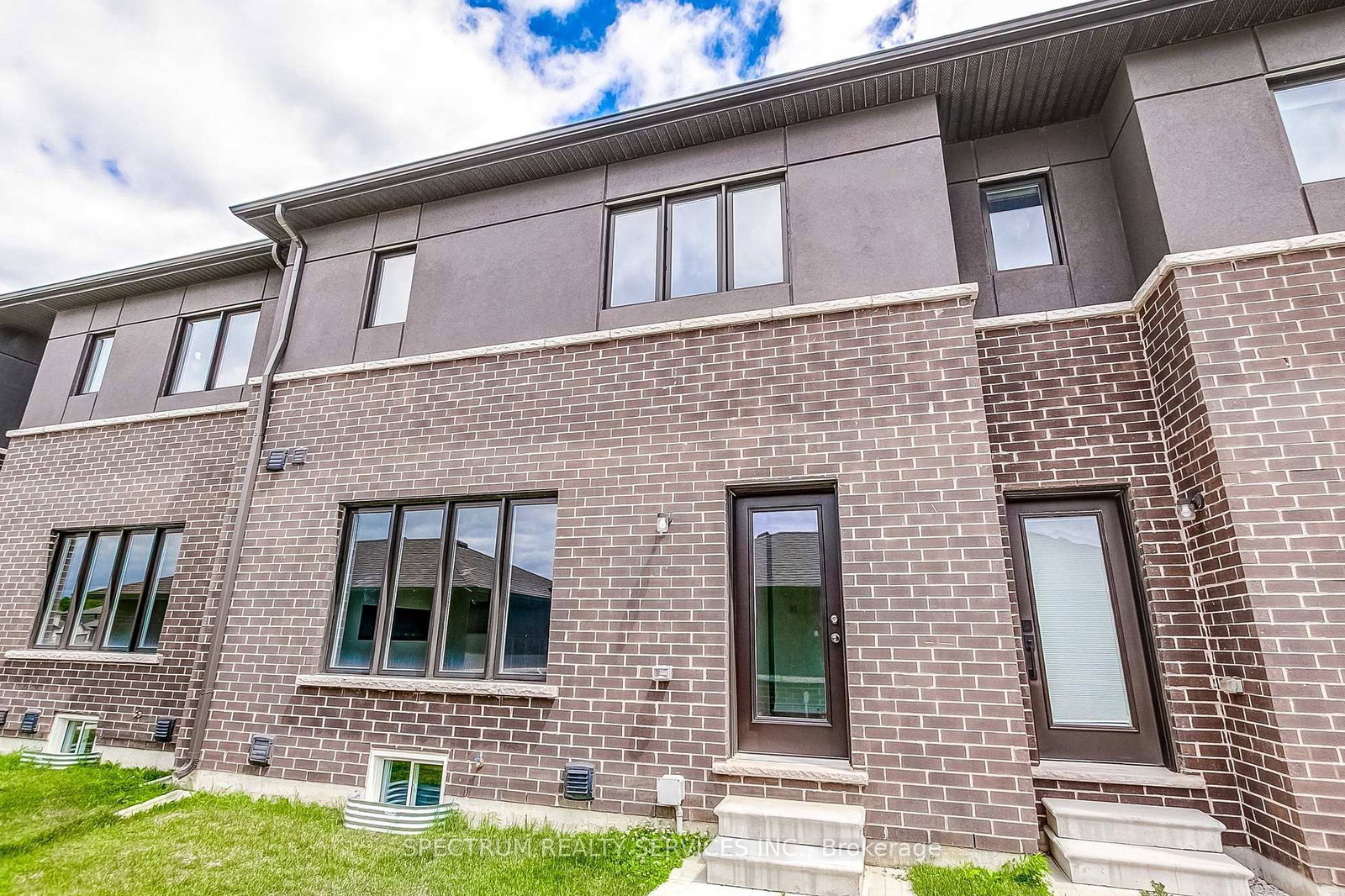 27 Strickland Avenue • Brant, ON photo 48