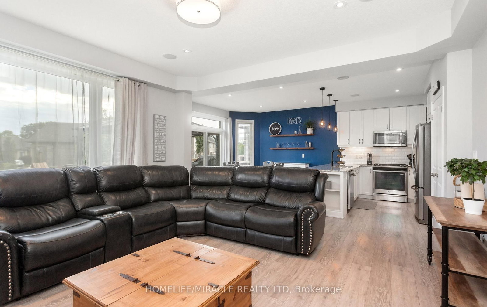 498 Fairway Road • Woodstock, ON photo 12