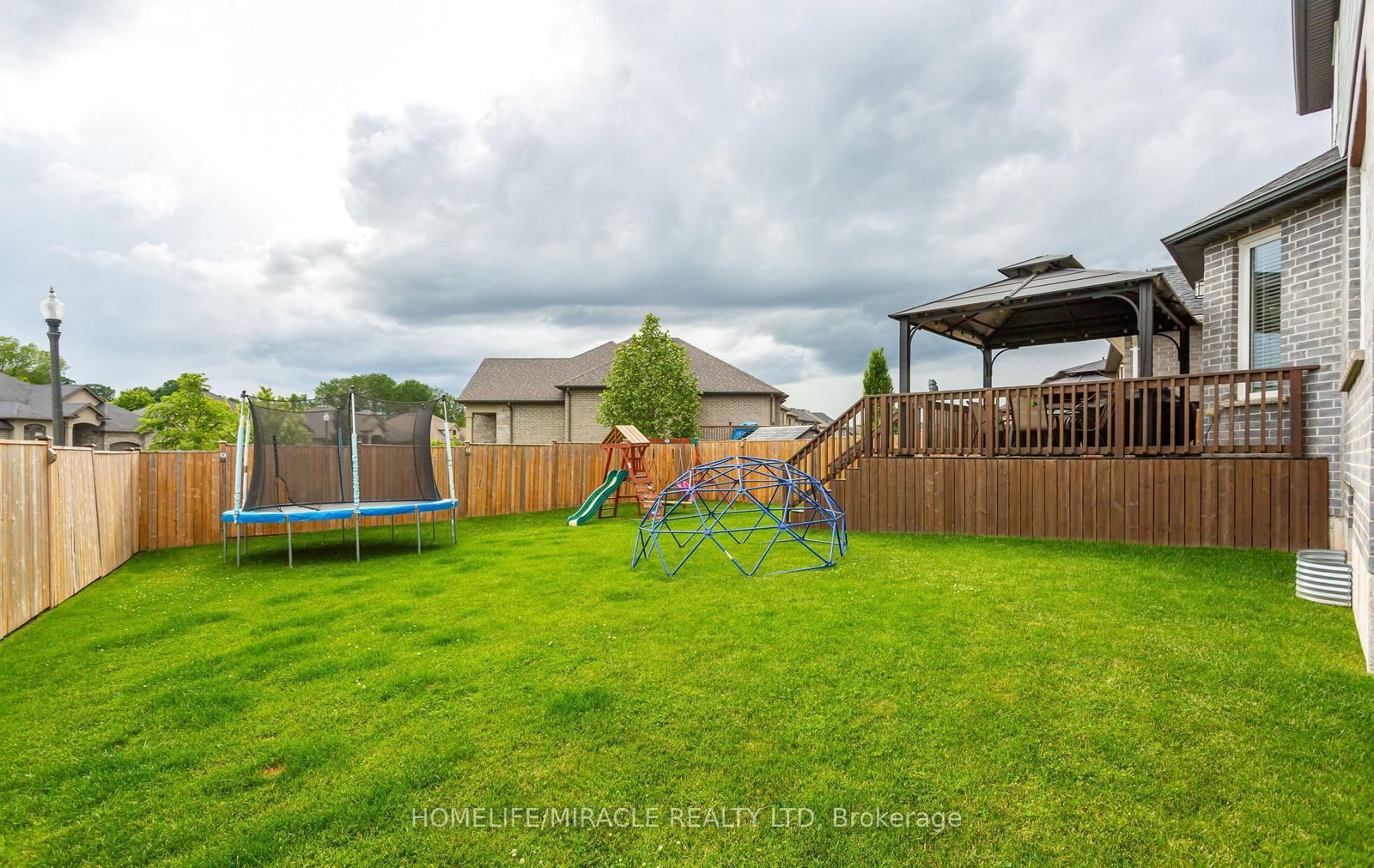 498 Fairway Road • Woodstock, ON photo 48