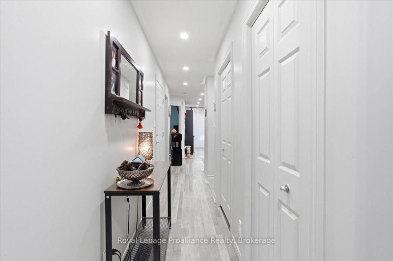 4 - 194 Haig Road