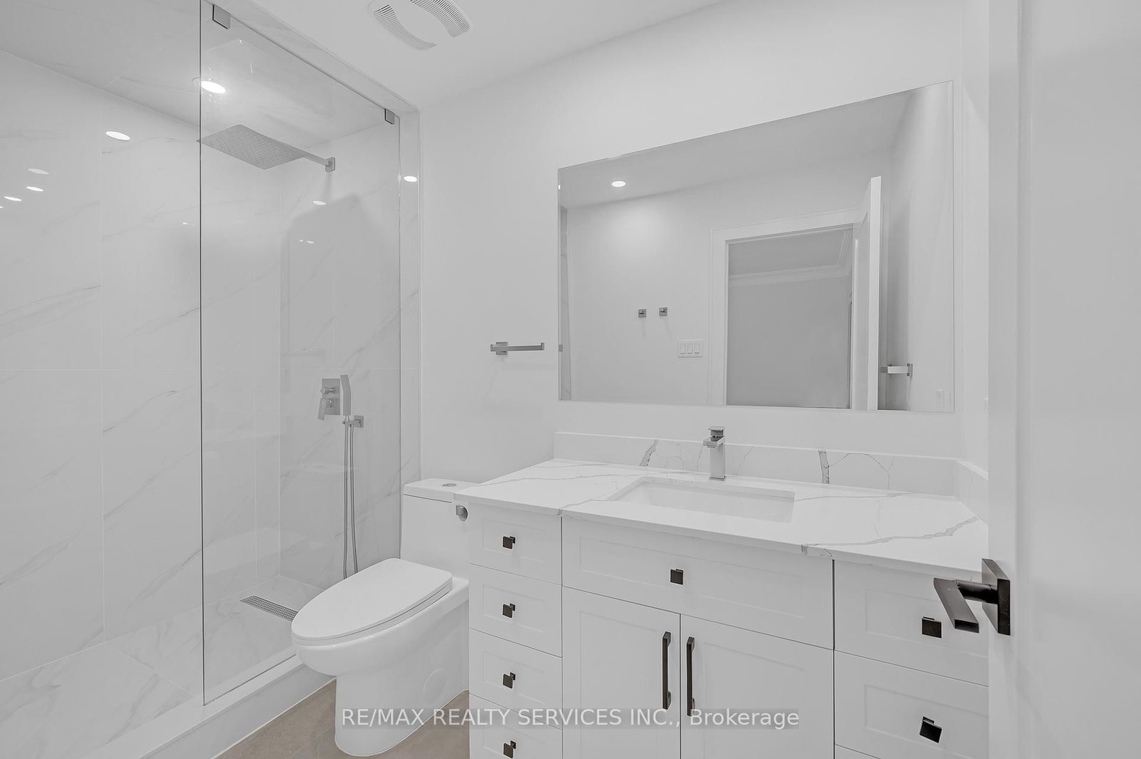 326 Mountain Road • Grimsby, ON photo 14