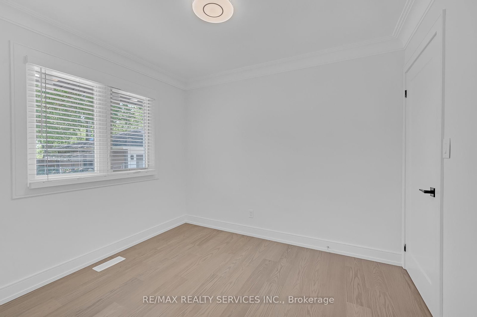 326 Mountain Road • Grimsby, ON photo 17