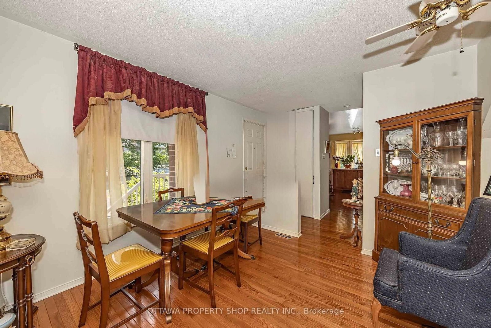 283 Nepean Street • #. • Ottawa, ON photo 11