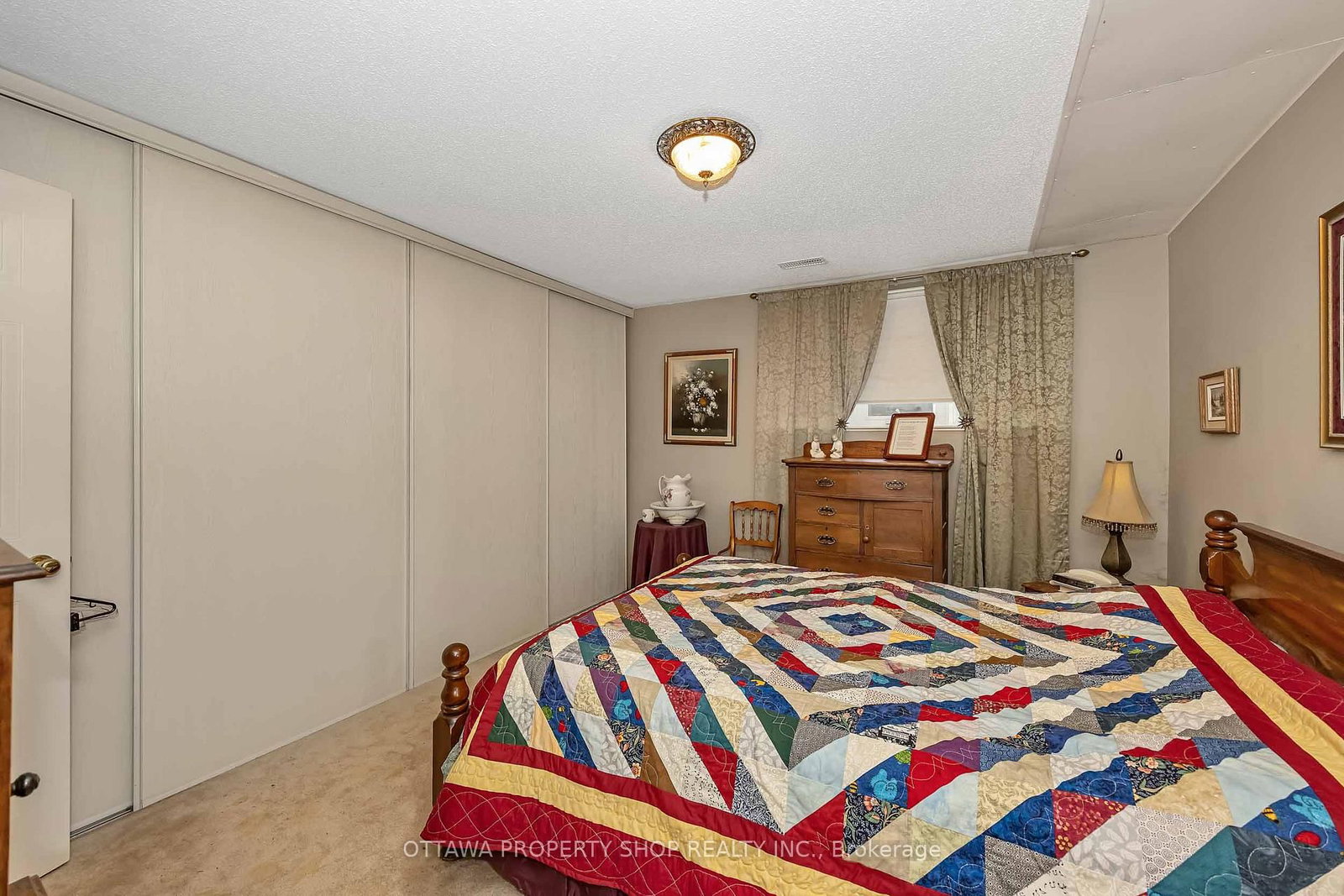 283 Nepean Street • #. • Ottawa, ON photo 25