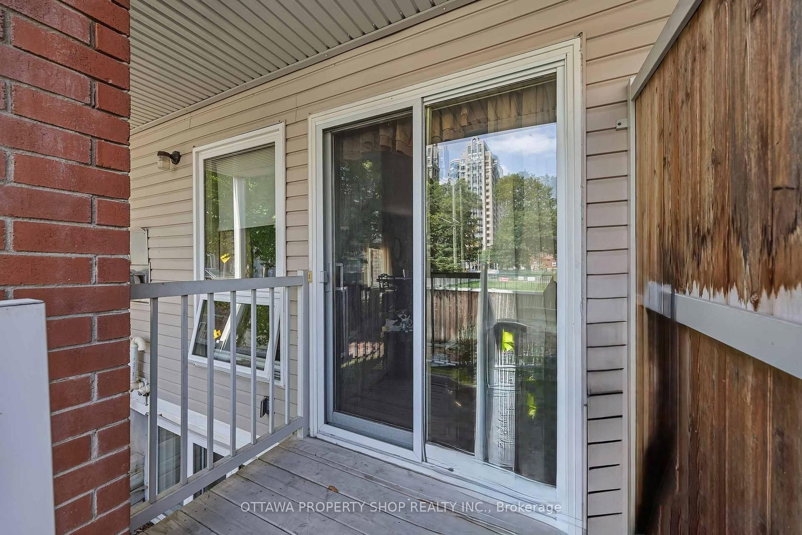 283 Nepean Street • #. • Ottawa, ON photo 31