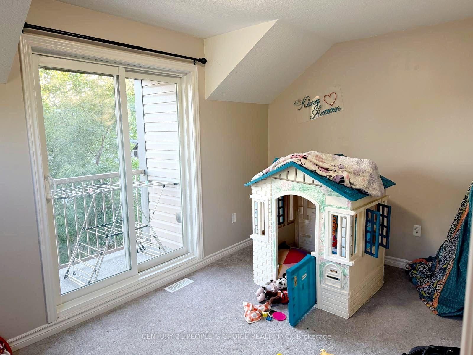 12 Poplar Drive, Unit 1 - Photo 8