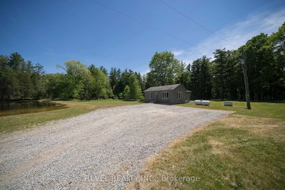 1521 Windham Road 19 • Norfolk, ON photo 3