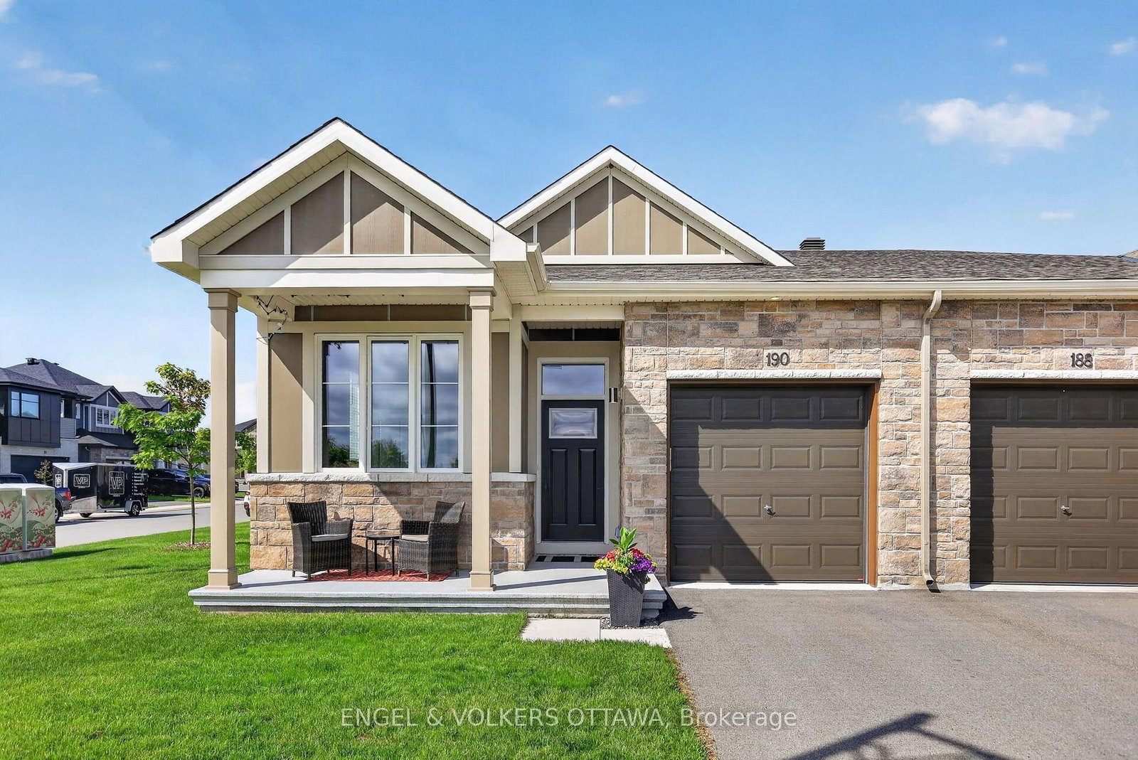 190 Rathwell Street • Carleton Place, ON photo 1