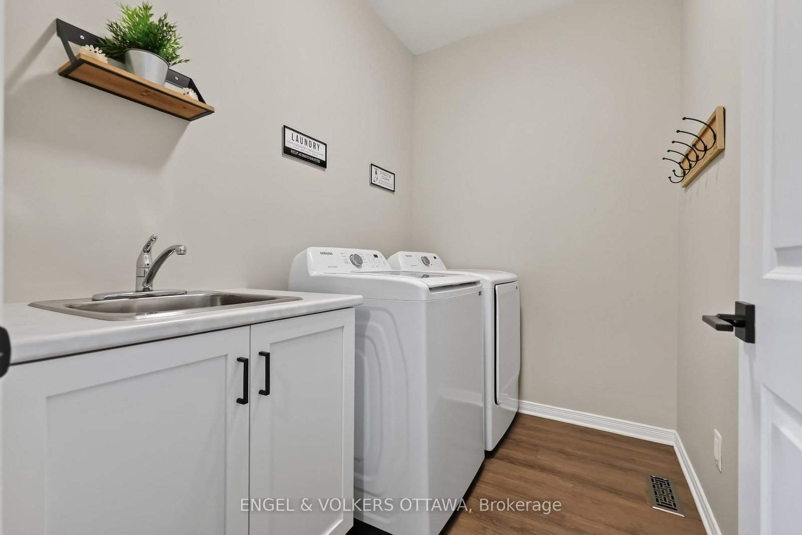 190 Rathwell Street • Carleton Place, ON photo 35